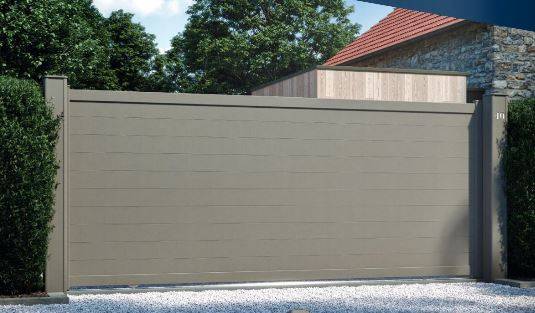 Fourniture et pose d'un portail alu coulissant motorisé à Toulon 83200