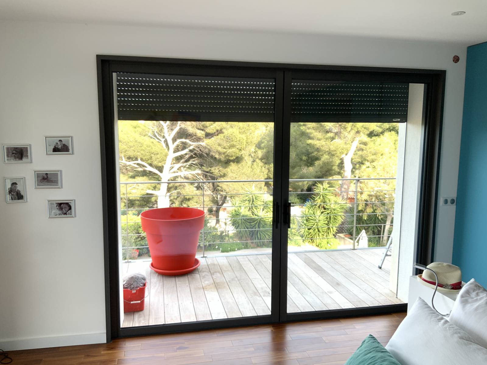 Pose de volets roulants intégrés aux baies vitrées à Sanary Sur Mer