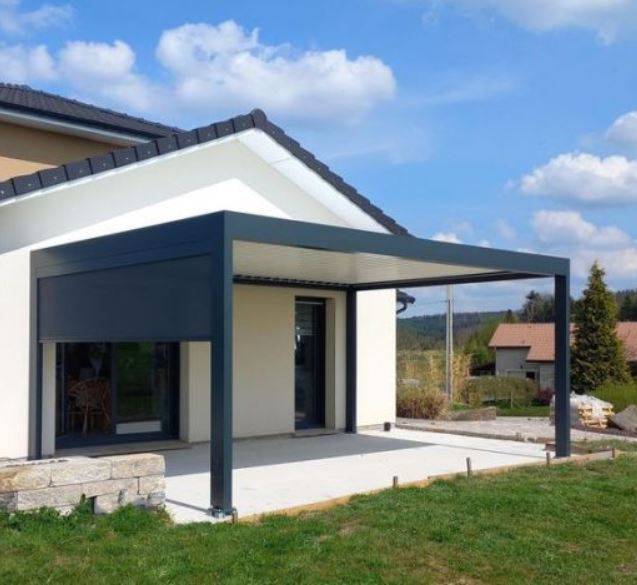 Pose d'une pergola bioclimatique à Toulon