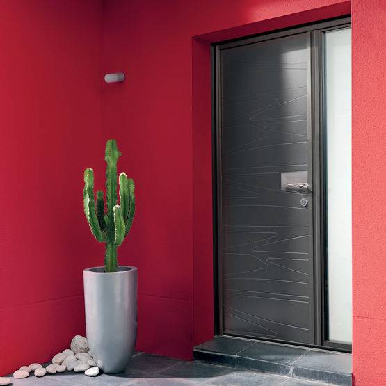 Porte d'entrée alu isolante à Six-Fours