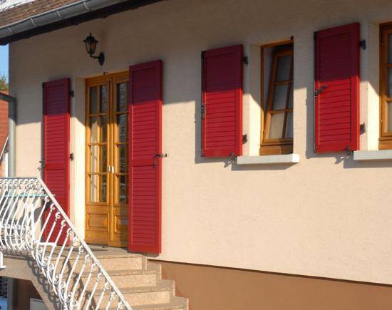 Volets battants en alu à persiennes Six-Fours dans le Var