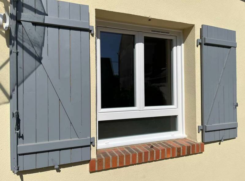 Fenêtres en PVC pour rénovation à Saint-Mandrier 