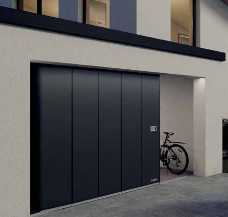 Porte de garage sectionnelle latérale motorisée La Seyne-sur-Mer